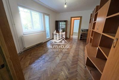 Apartament cu 3 camere semidecomandat în Govândari