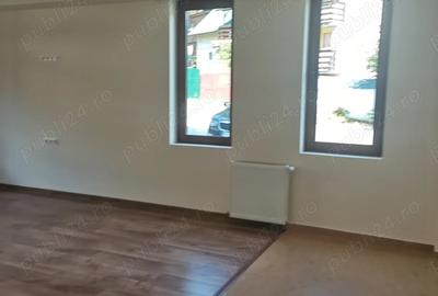Apartament cu 3 camere decomandat în Bușteni