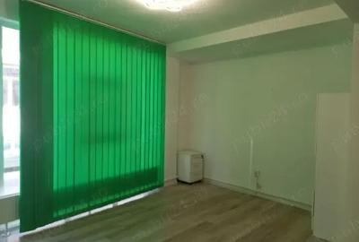 Spațiu comercial, de 20 mp, în Central - 1