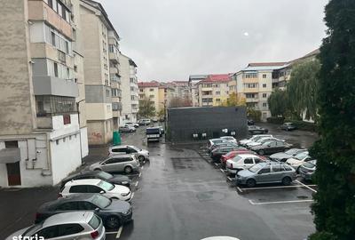 Apartament cu 3 camere în Micro 3 - 11