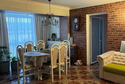Apartament cu 3 camere în Fălticeni