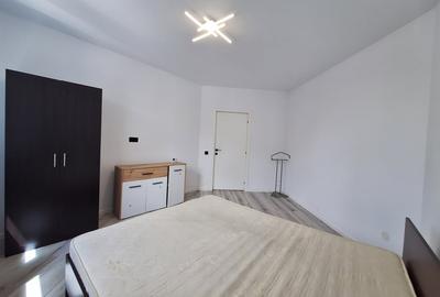 Apartament cu 3 camere semidecomandat, mobilat în Florești - 2