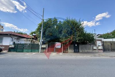 Casă individuală cu 4 camere cu Canalizare în Central