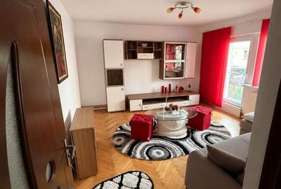 Apartament cu 3 camere decomandat în Central - 2