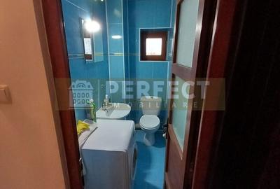 Apartament cu 3 camere decomandat în 9 Mai - 2