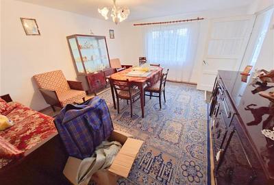 Casă cu 3 camere cu Teren 549 Mp în 9 Mai