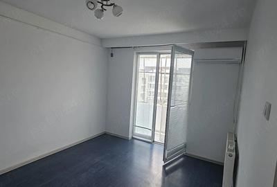Apartament cu 2 camere nedecomandat în Central