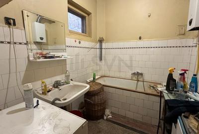 Casă individuală cu 8 camere cu Canalizare în P-ța Alba Iulia - 15