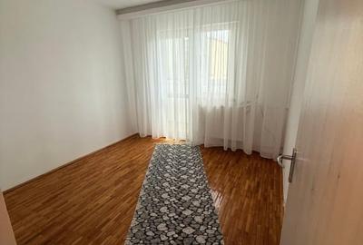 Apartament cu 2 camere semidecomandat, mobilat în Vitan