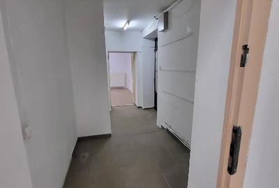 Spațiu comercial, de 120 mp, în Central - 2