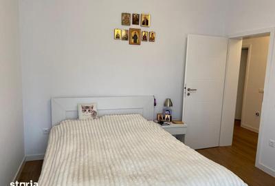 Casă cu 5 camere cu Canalizare în Central