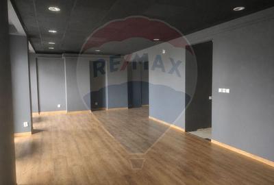 Spațiu comercial, de 104.40000152588 mp, în Delfinariu - 2