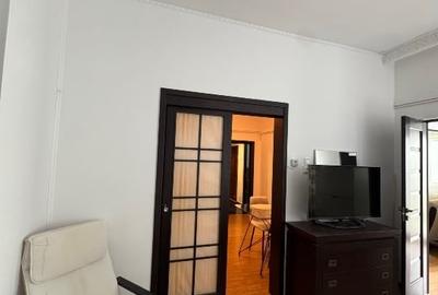 Apartament cu 3 camere semidecomandat, mobilat în Decebal - 3