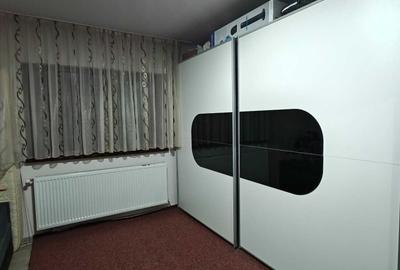 Casă cu 3 camere în Unirii