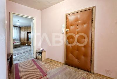 Apartament cu 2 camere decomandat, mobilat în Grigorescu