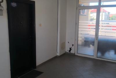 Garsonieră decomandată în Central