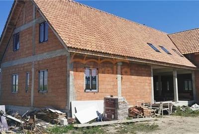 Casă individuală cu 19 camere cu Canalizare în Iclod - 6