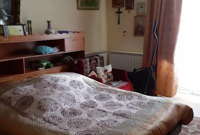 Casă cu 5 camere cu Teren 1243 Mp în Slobozia Nouă - 6