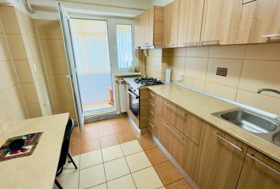 Apartament cu 3 camere decomandat, mobilat în Țiglina 1