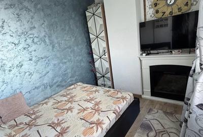 Apartament cu 3 camere decomandat în Domnești - 2