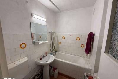 Apartament cu 2 camere în Micro 4 - 3