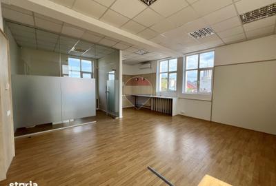 Spațiu comercial, de 77 mp, în Lazaret