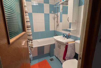 Apartament cu 3 camere semidecomandat în Central - 3