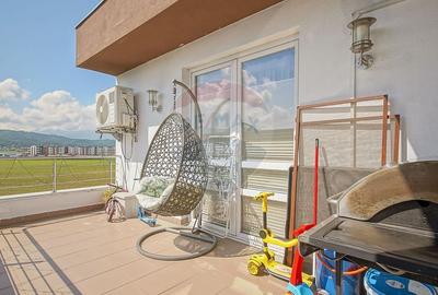 Penthouse cu 3 camere decomandat, mobilat în Cristian - 9