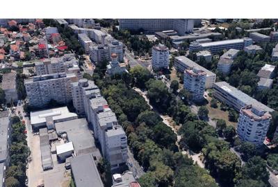Spațiu comercial, de 85 mp, în Central - 2