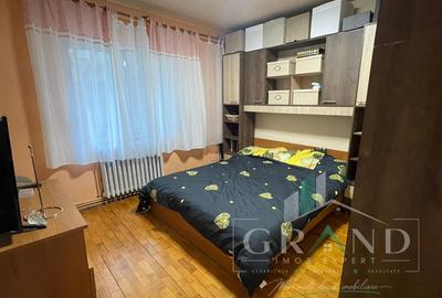 Apartament cu 3 camere decomandat, mobilat în Zorilor