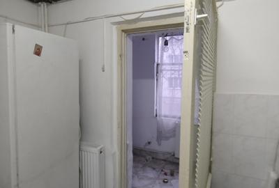 Apartament cu 3 camere semidecomandat în Tomis I