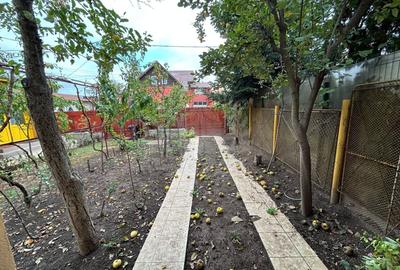 Casă individuală cu 6 camere cu Canalizare în Gheorghe Doja