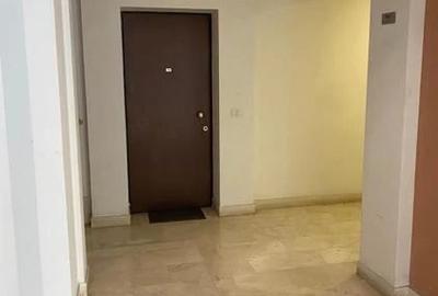 Garsonieră decomandată în Torontalului