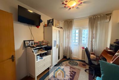 Apartament cu 4 camere decomandat în Moșilor - 11