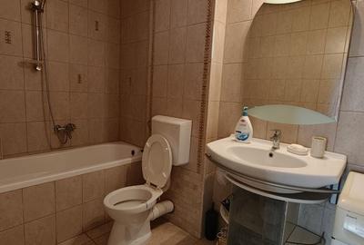 Apartament cu 2 camere decomandat în Ultracentral