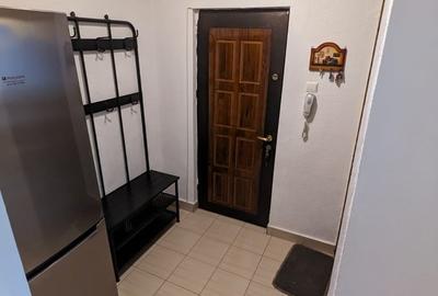 Apartament semidecomandat în Drumul Taberei