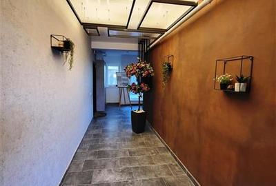 Apartament cu 2 camere decomandat, mobilat în Tractorul - 3