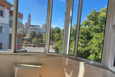 Apartament cu 3 camere decomandat în Bistrița Lac