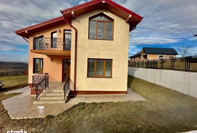 Casă cu 5 camere cu Teren 760 Mp în Miroslava