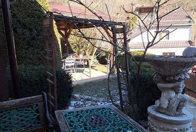 Apartament cu 2 camere decomandat în Schei - 2