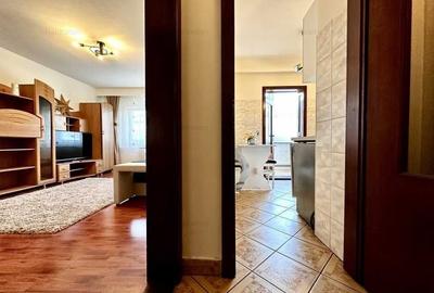 Apartament cu 3 camere decomandat în Girocului - 2