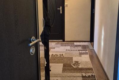 Apartament cu 2 camere decomandat în Plopilor