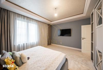 Casă cu 7 camere cu Teren 800 Mp în Dumbrăvița