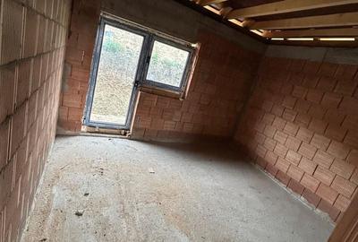 Casă cu 3 camere în Câmpenești - 5