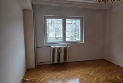 Spațiu comercial, de 16 mp, în Drumul Taberei