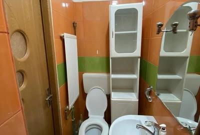 Garsonieră decomandată în Lipovei