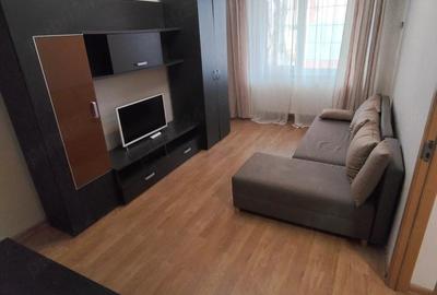 Garsonieră decomandată în Astra