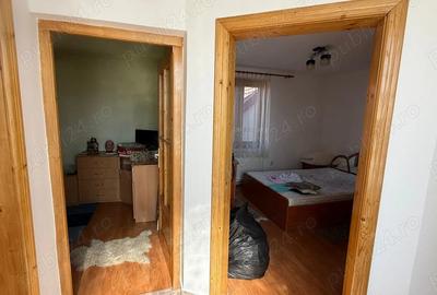 Casă cu Teren 249 Mp în Central - 1