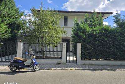 Casă cu 5 camere cu Teren 800 Mp în Nord