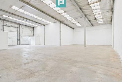 Spațiu industrial, de 378 mp, în Aurel Vlaicu - 1